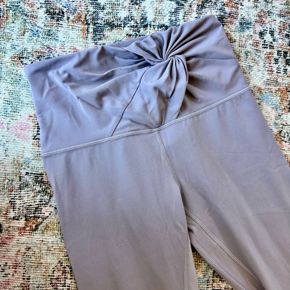 Lululemon align twist waist - Picture 2 of 4